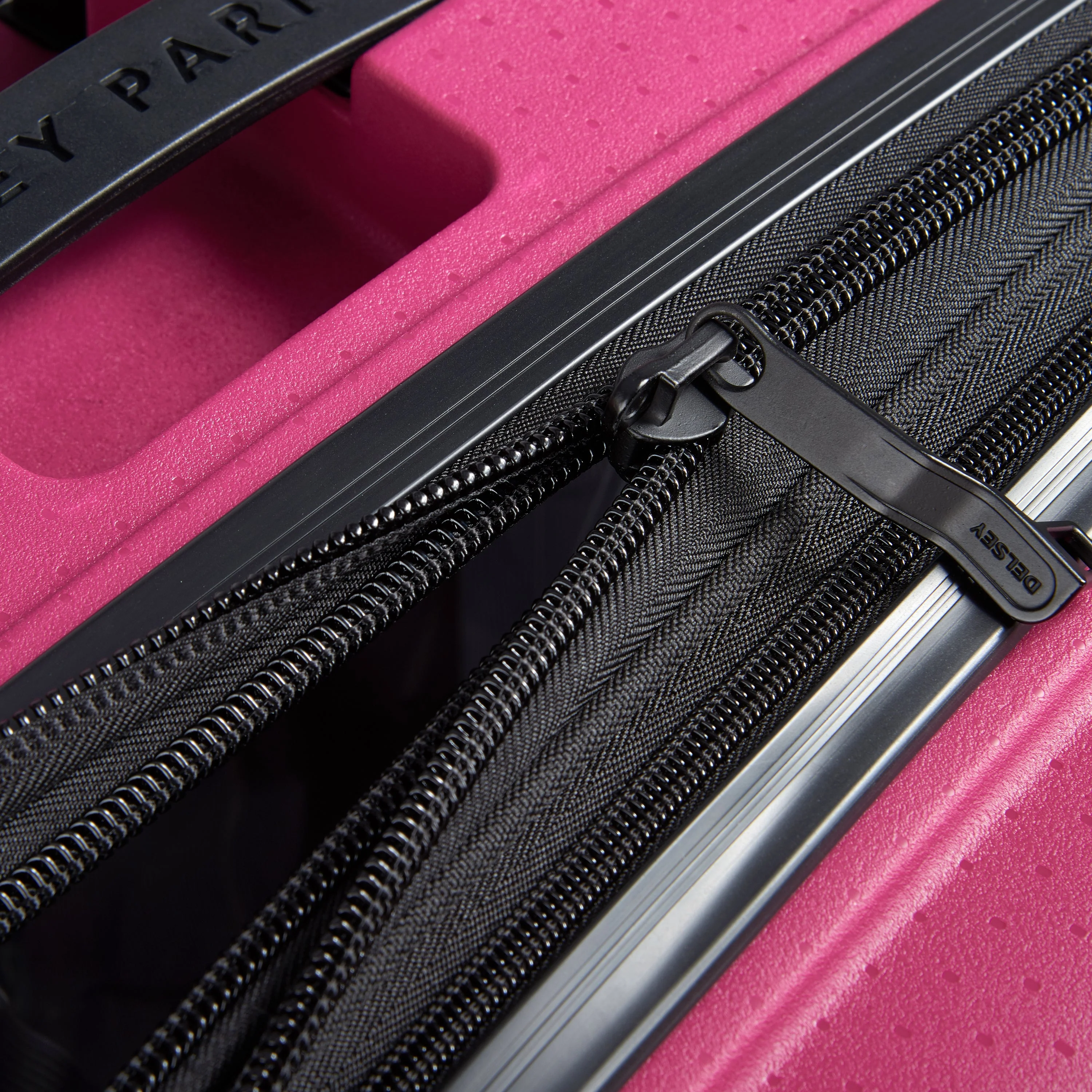 BELMONT PLUS | Check-in Extra Large Koffer Erweiterbar 82.5 CM HIMBEER